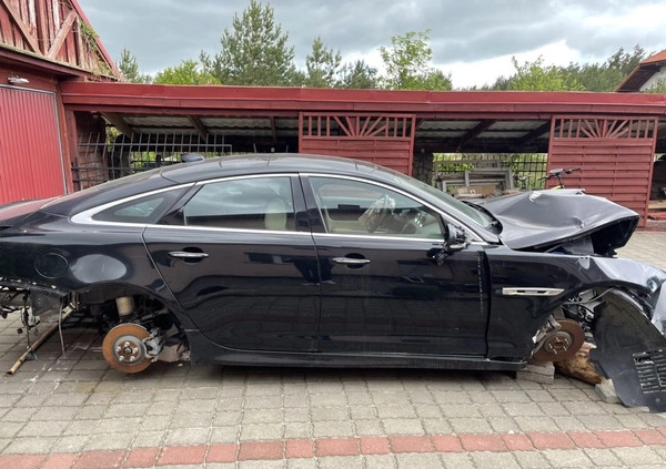 Jaguar XJ cena 24999 przebieg: 38000, rok produkcji 2016 z Tuchola małe 211